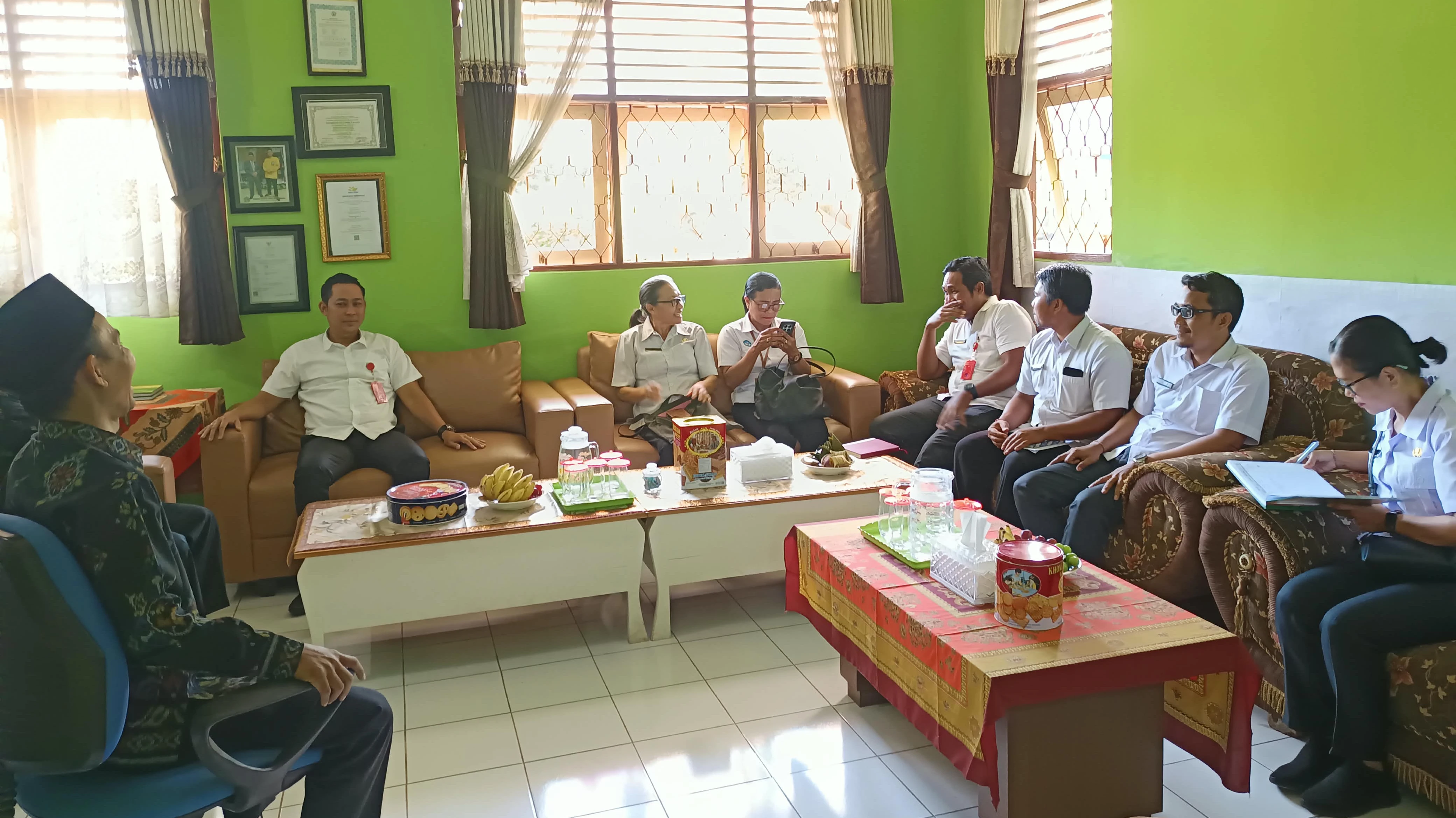 Tim Pembina CSAK Jembrana Perkuat Komitmen SD Negeri 2 Cupel dan MIN 4 Jembrana Wujudkan Budaya Peduli Lingkungan